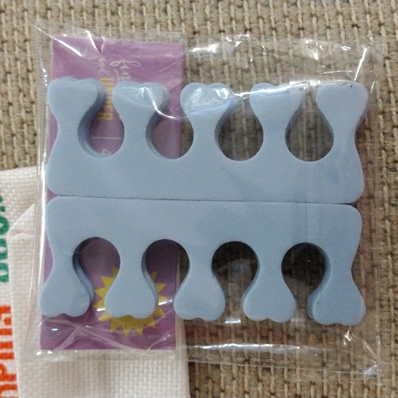 NWT Affirmations Makeup Bag and Goodies - Picture 4 of 9